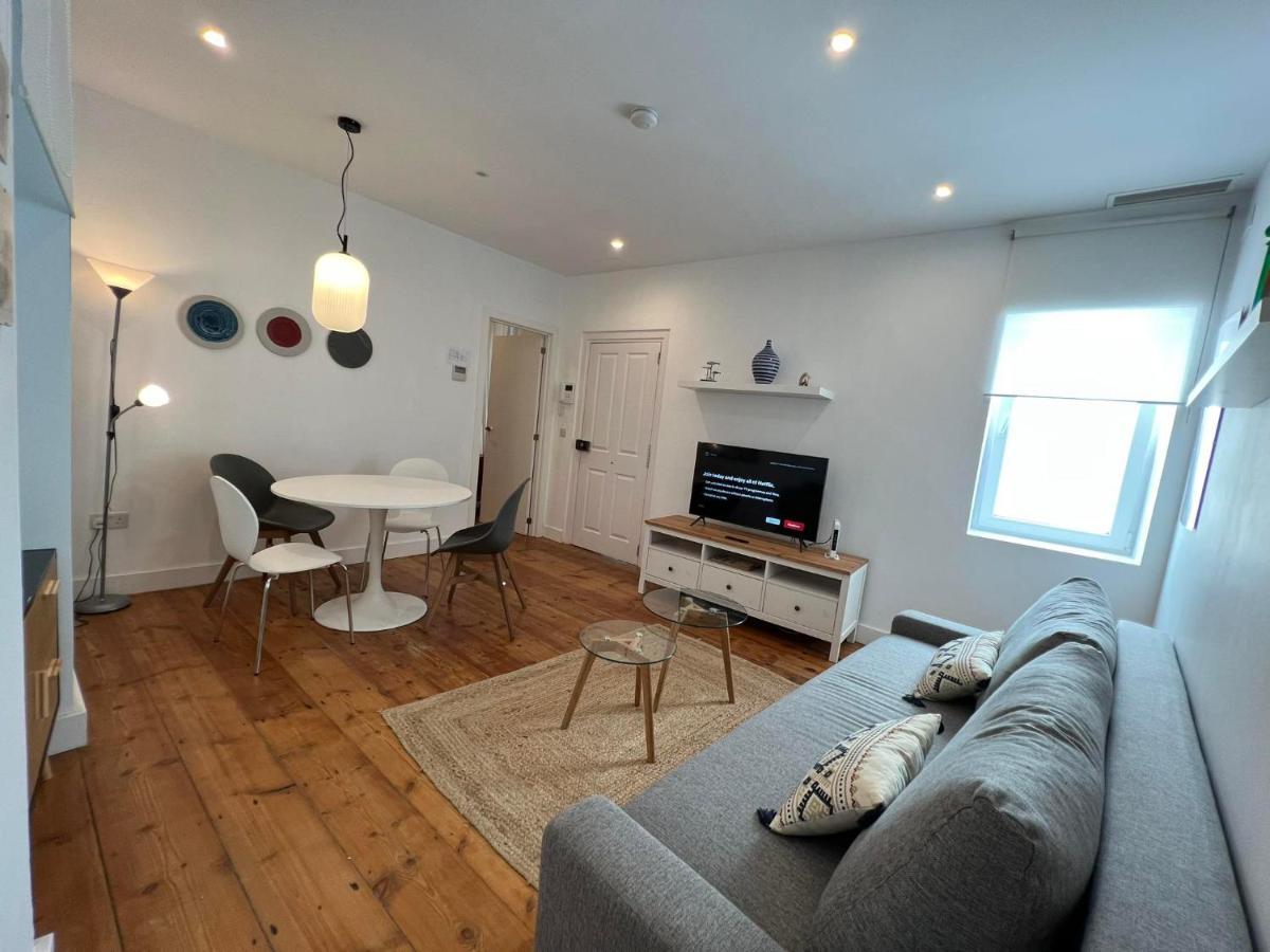 Ferienwohnung Peaceful 1Br With Shared Terrace At The Nook Gibraltar Exterior foto
